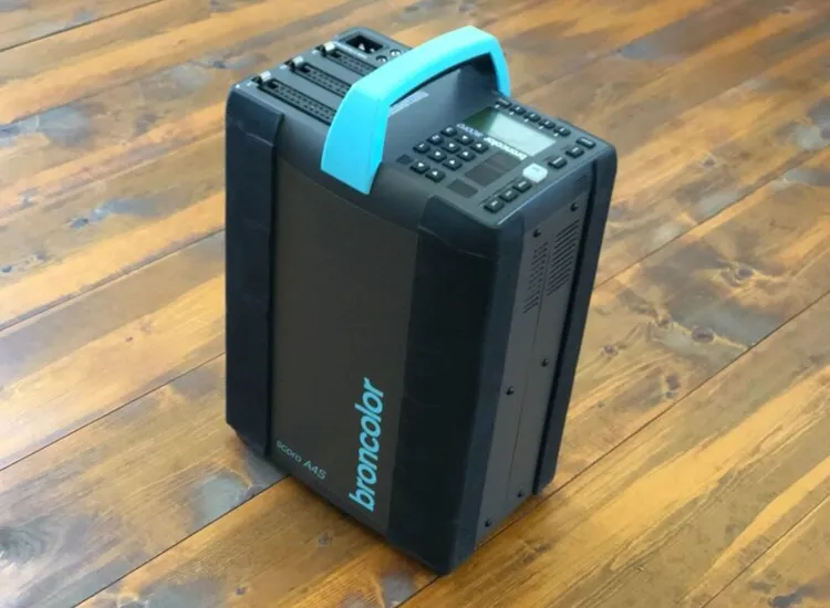 Broncolor Bron Scoro A4S RFS Blitzgenerator ansehen